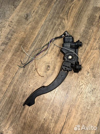 Mitsubishi outlander 3 педаль газа