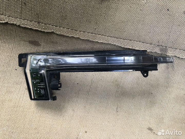 ПОВТОРИТЕЛЬ поворота в зеркало правый audi a5