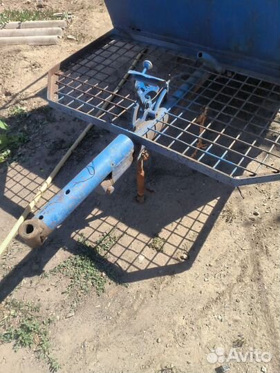 Продаю прицеп для мотоблока самосвальный