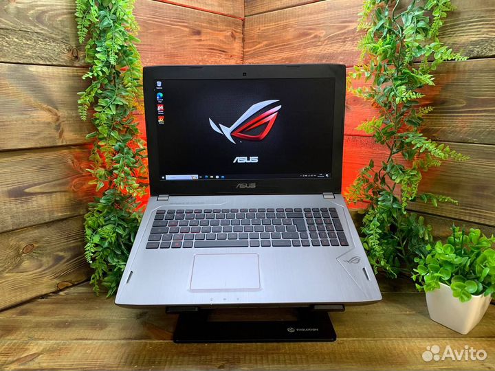 Мощный игровой asus/120HZ/I7-7GEN/16GB/1070(8GB)