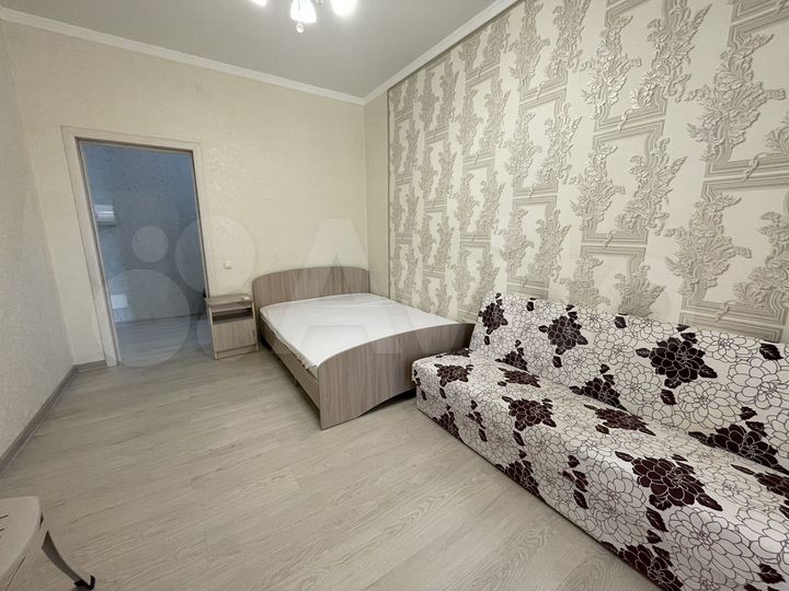 2-к. квартира, 80 м², 2/5 эт.