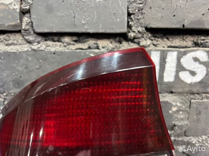 Стоп-сигнал левый Subaru Legacy BEE-005544 EZ30