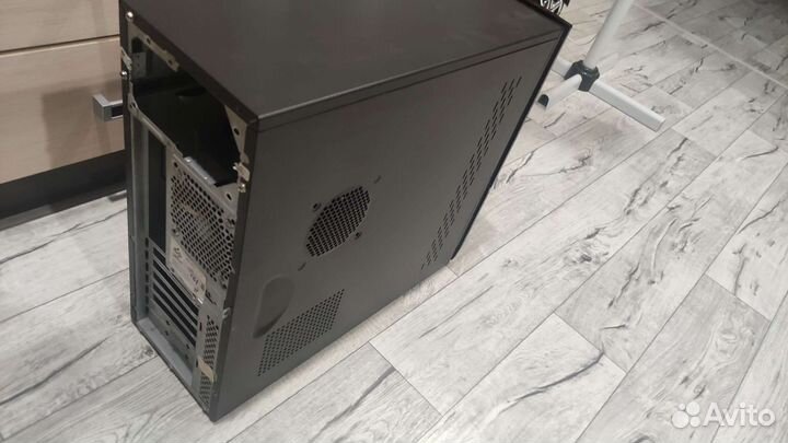 Башенный куллер и корпус пк