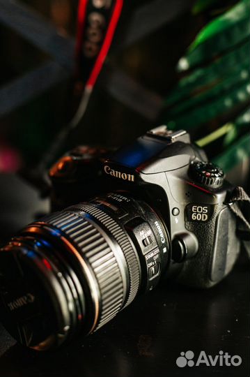 Зеркальный фотоаппарат Canon EOS 60D 17-85mm