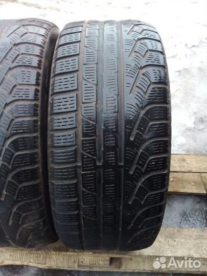 Pirelli Winter Sottozero 210 Serie II 235/45 R17