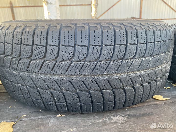 Michelin X-Ice XI3 205/95 R16