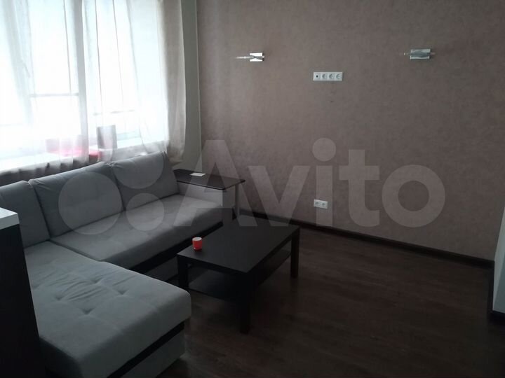 1-к. квартира, 42 м², 1/3 эт.