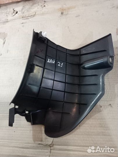 Накладка (кузов внутри) передняя правая Toyota