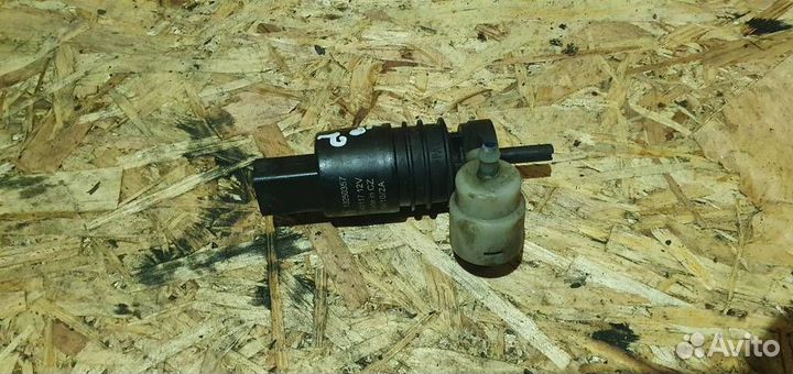 Насос омывателя Opel Insignia 2008-2017