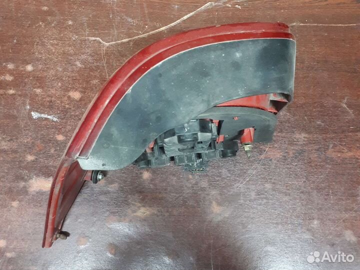 Задний правый фонарь фольксваген гольф 4