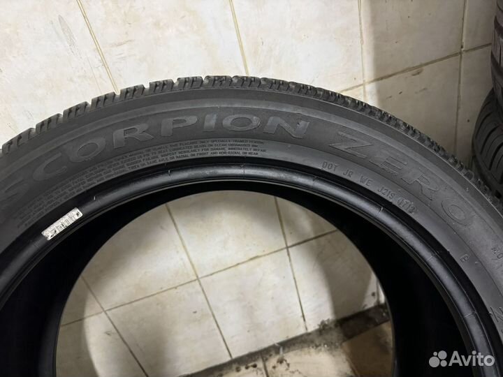 Pirelli Scorpion Zero 295/40 R21 111V