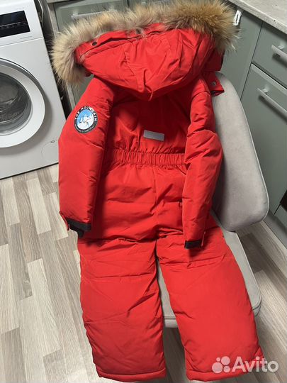 Зимний красный комбинезон 104
