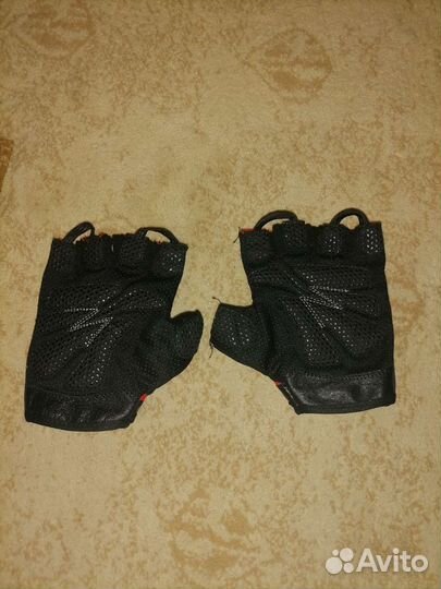 Перчатки для велосипеда и фитнеса