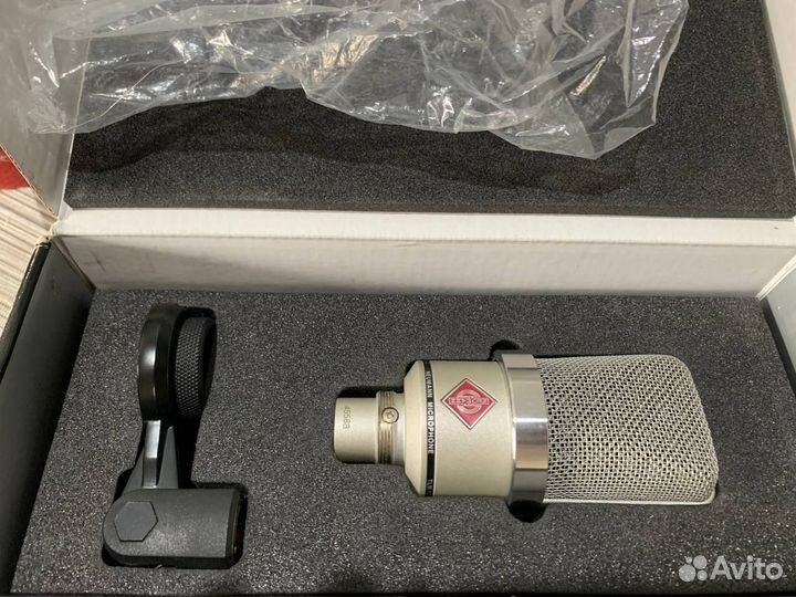 Студийный микрофон Neumann TLM 102 Оригинал