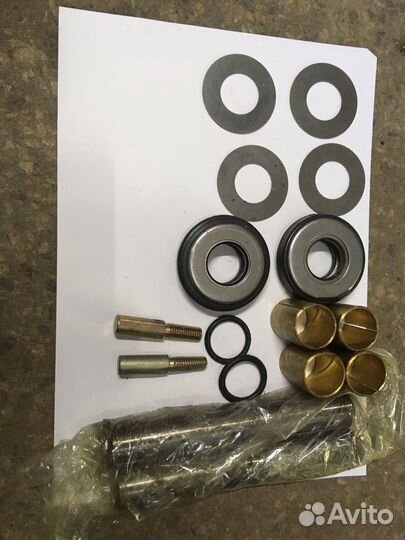 Продам рем комплект шкворней на газель