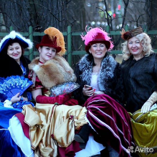 Пошив сценического костюма вечернего платья