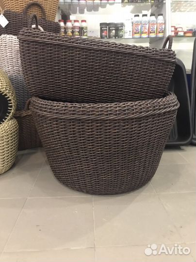 Дровница, кашпо