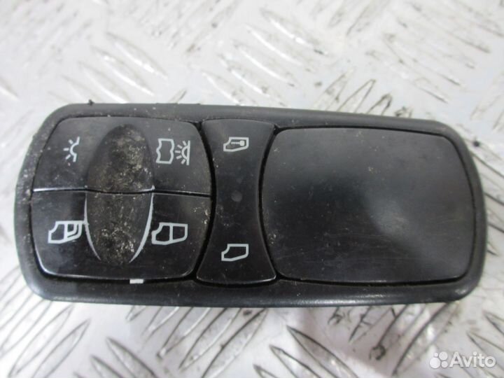 Блок управления стеклоподъемника правой двери Merc