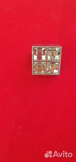 Ручка- кнопка мебельная с кристаллами Сваровски