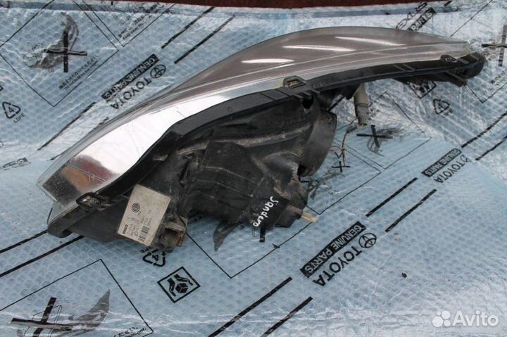 Фара правая Renault Sandero