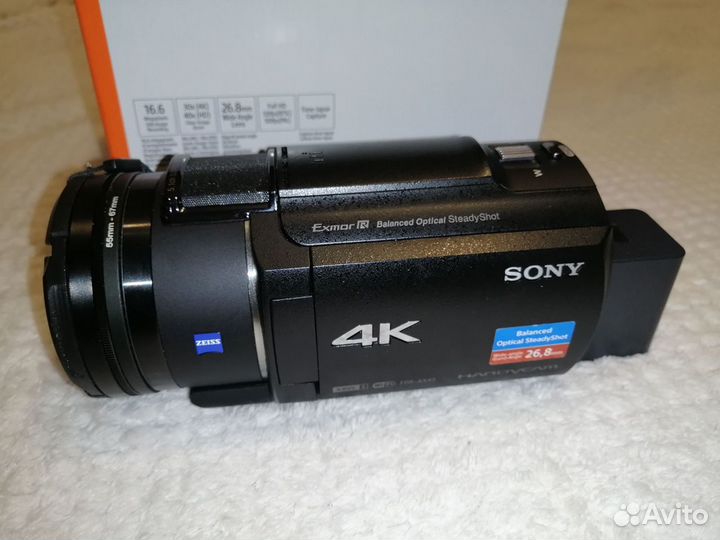 Отличная камера Sony FDR-AX43 20x оптический зум
