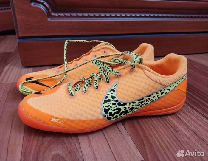 Футбольные бутсы