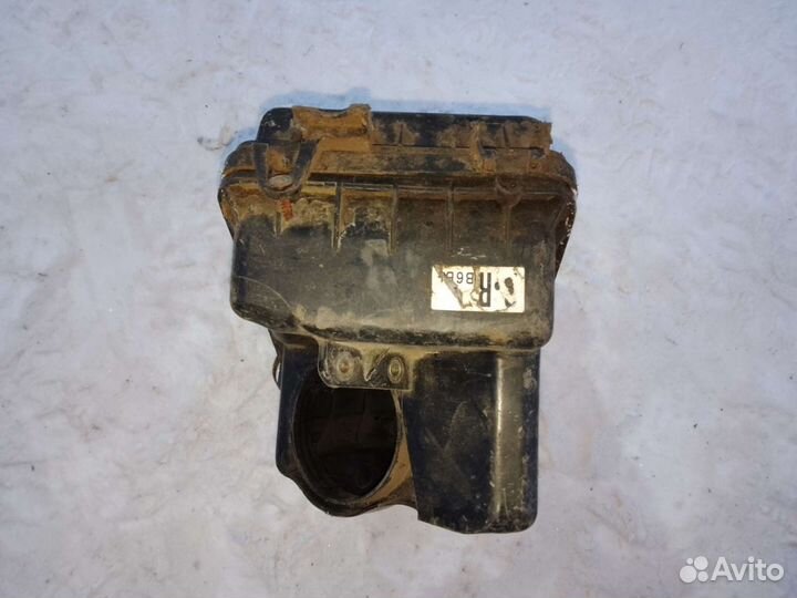 Корпус воздушного фильтра Mazda 323f ba