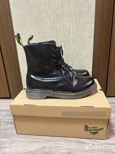 Ботинки мартинсы 39