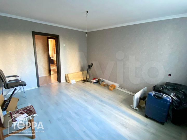 4-к. квартира, 74 м², 2/9 эт.