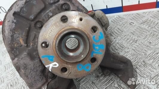 Ступица передняя правая volkswagen golf 4 (3BL08N9