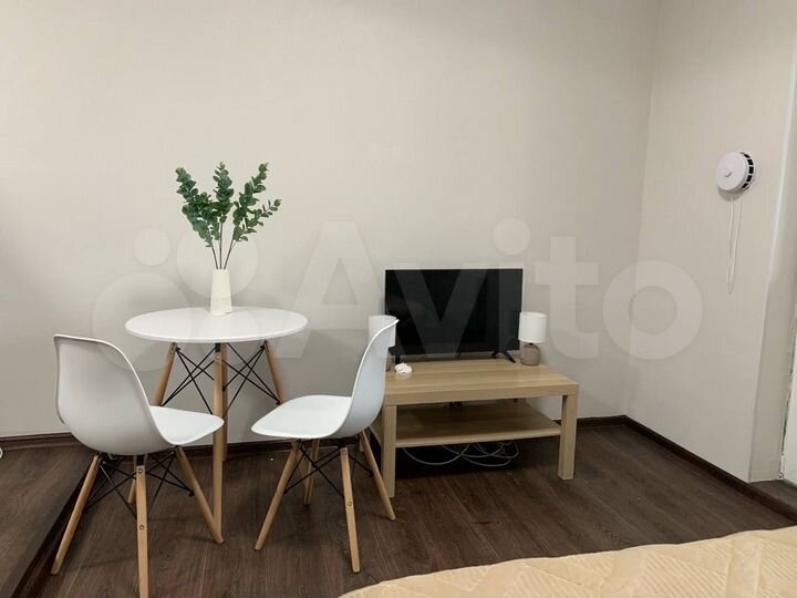 Квартира-студия, 42 м², 8/18 эт.