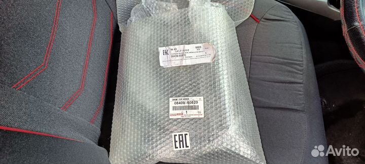 Накладки на боковые зеркала Toyota