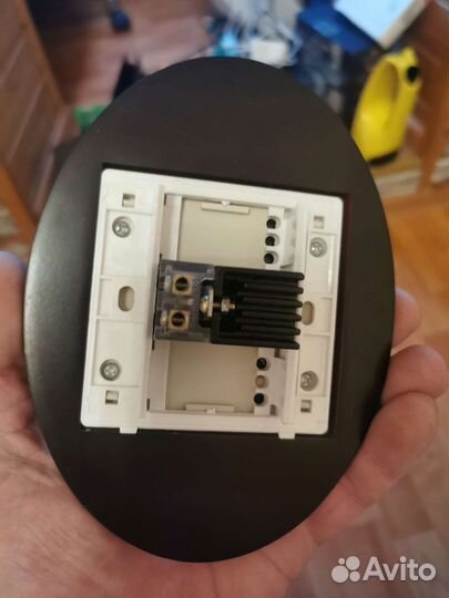 Выключатель suntruth