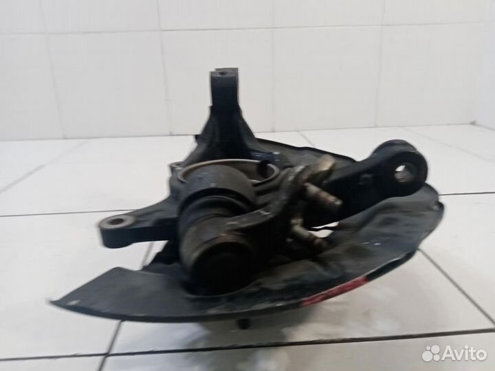 Кулак поворотный передний правый Toyota Camry ASV5