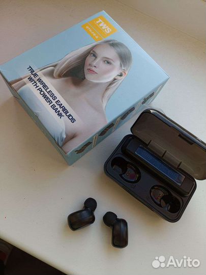 Беспроводные наушники новые