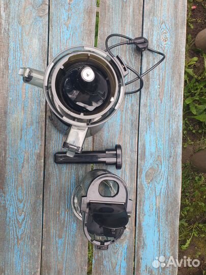 Соковыжималка шнековая redmond RJ-912S