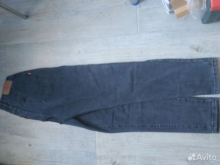 Джинсы женские levis, размер 25