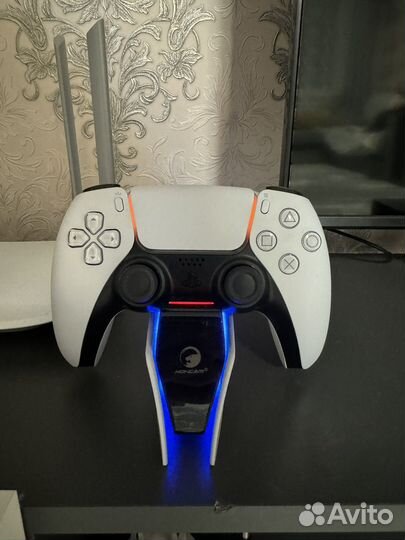 Зарядная станция для геймпадов ps5