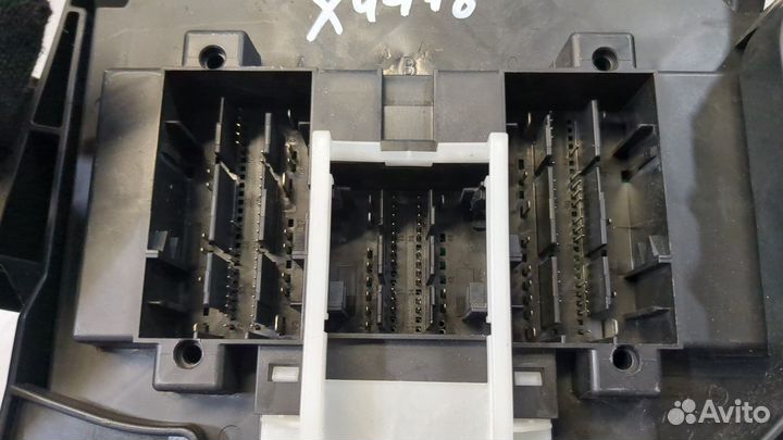 Блок управления бортовой сети Volkswagen Tiguan