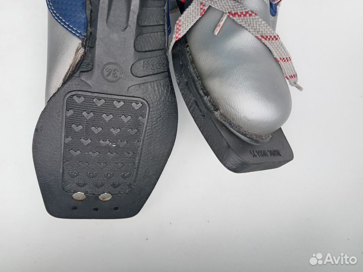 Лыжные ботинки размер 34