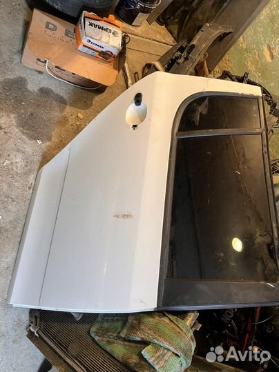 Задняя правая дверь fabia 2