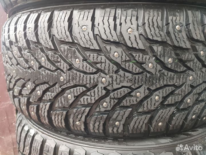 Nokian Tyres Hakkapeliitta 9 SUV 245/45 R20