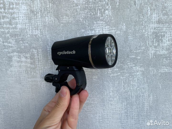 Фонарь для велосипеда Cyclotech передний