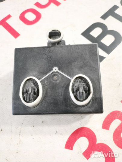 Блок управления дверьми передний левый Audi A4