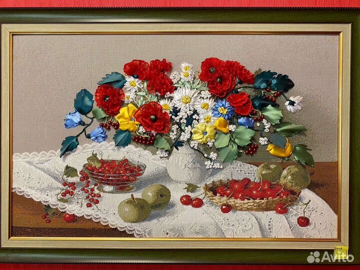 Картины из кожи и вышивка лентами