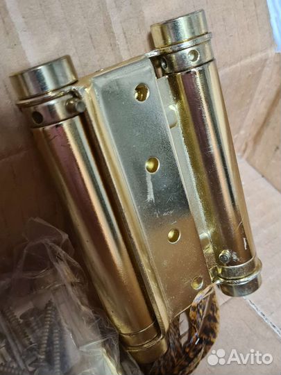 Дверная петля пружинная барная