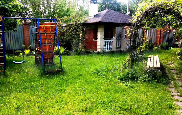 Дом 510 м² на участке 18 сот.