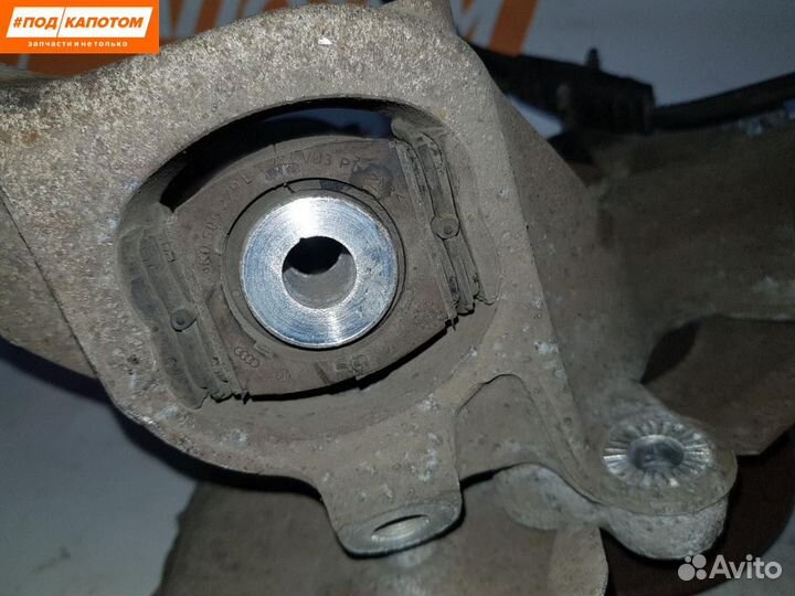 Кулак задний левый Audi A4 B8/8K 2009