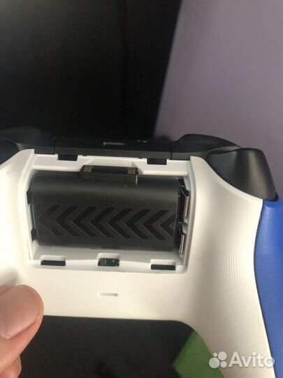 Зарядное устройство для геймпадов Xbox One\Series