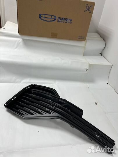 Крышка птф левая Geely Monjaro кх11